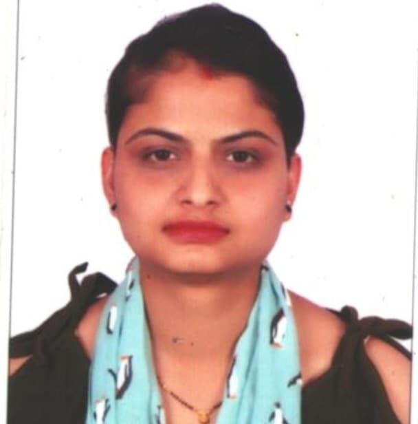 आस्था खनाल