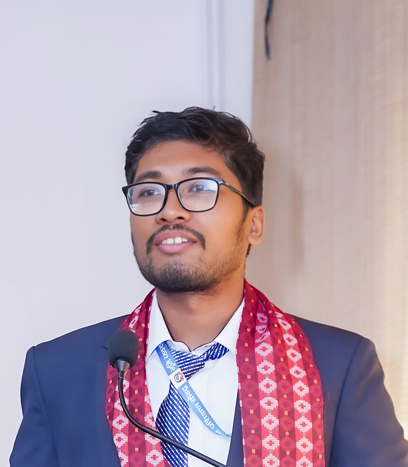 अशोक श्रेष्ठ